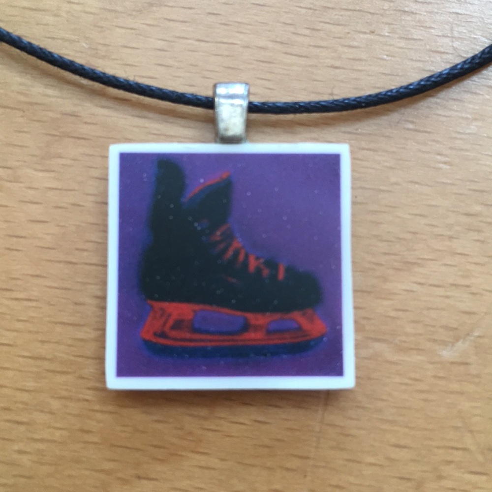 FREE NWOT Hockey skate necklace/pendant made in Canada